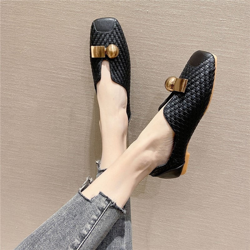 
                      
                        Retro square toe flat beanie shoes for women
                      
                    