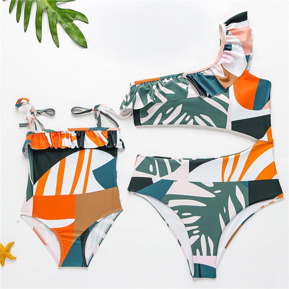 
                      
                        Mom and Daughter one-piece swimsuit
                      
                    