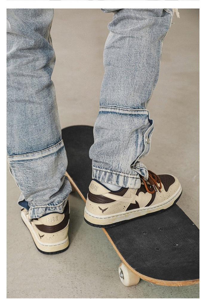 
                      
                        Vintage Skateboard Shoes
                      
                    