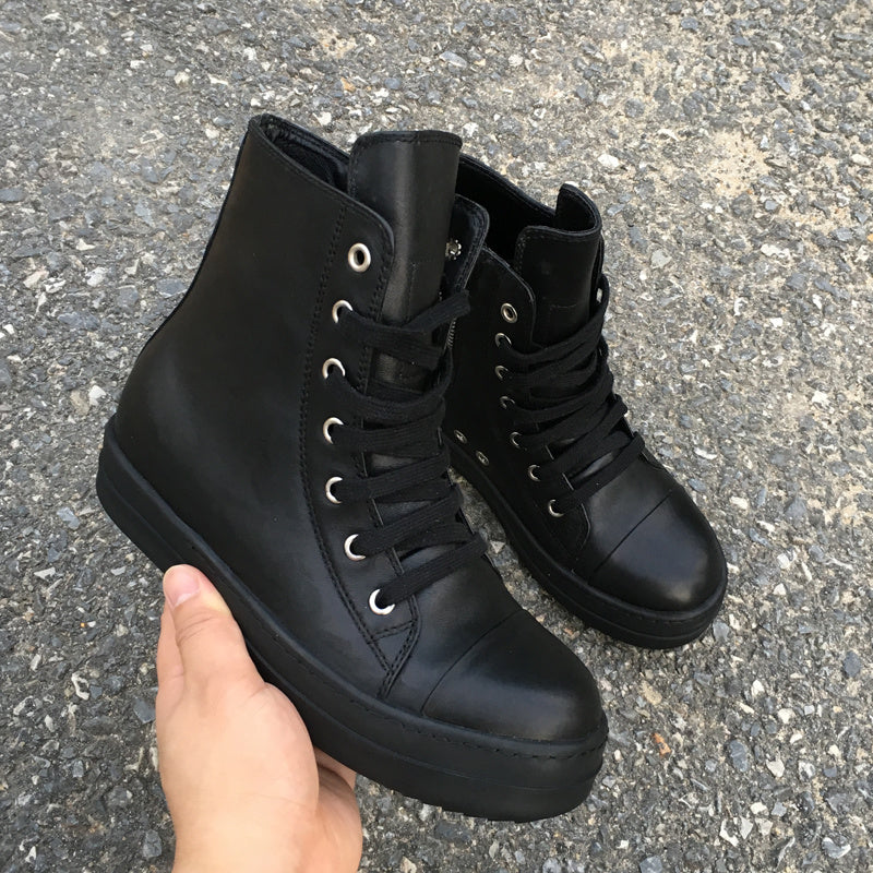 
                      
                        High Top Board Leather Shoes
                      
                    