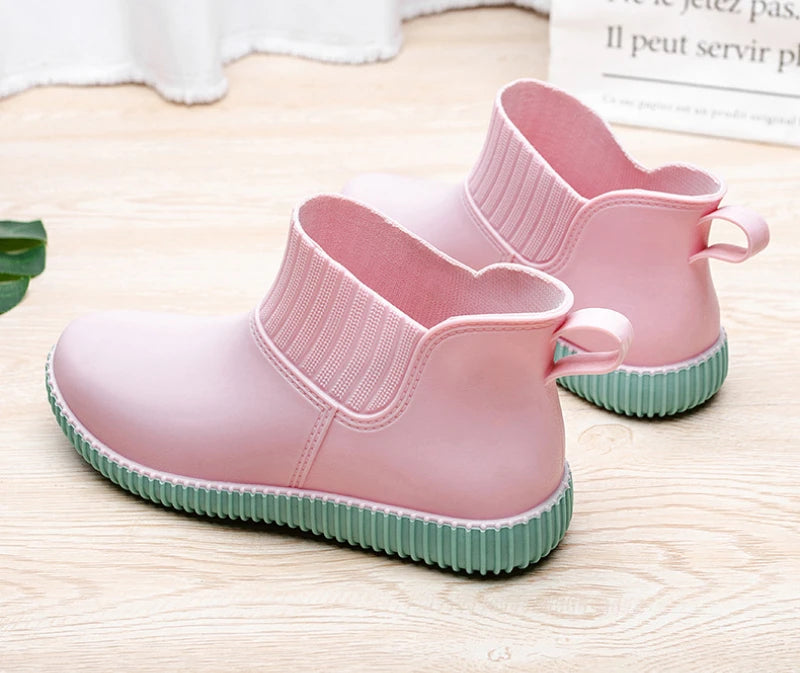 
                      
                        Trendy Short Water Shoes
                      
                    