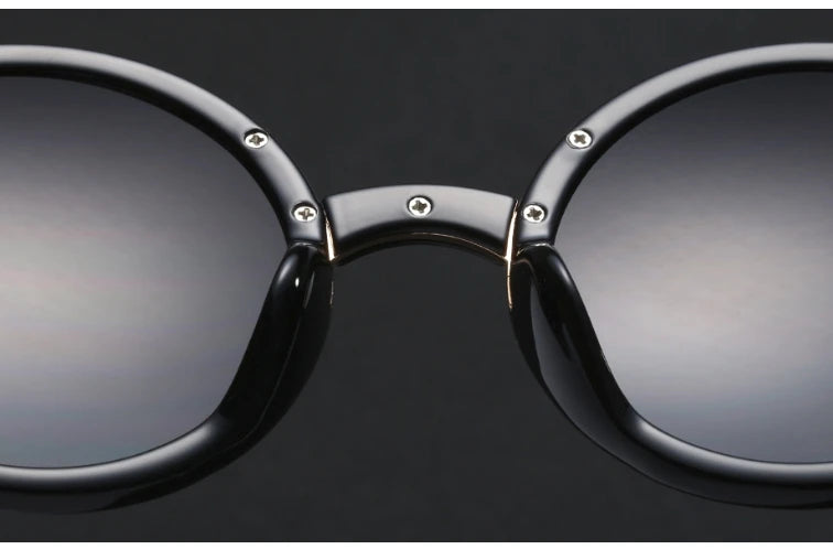 
                      
                        Retro Round Steampunk Sunglasses
                      
                    