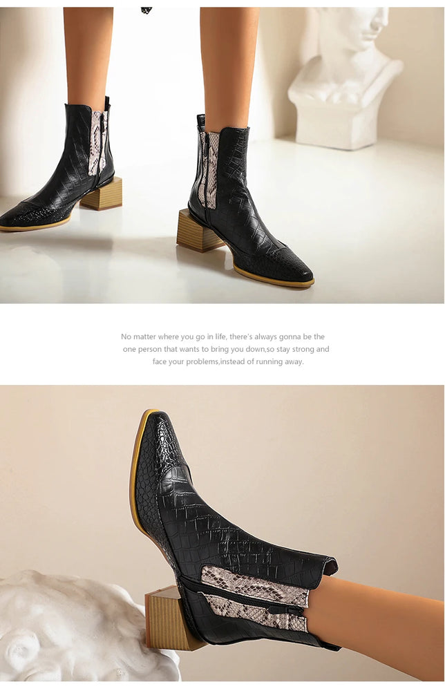 
                      
                        New retro women's boots snake print
                      
                    